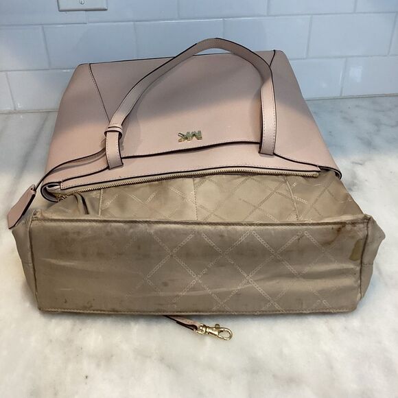 Michael Kors Maddie Medium Crossgrain Leather Tote Bag - Picture 13 of 16